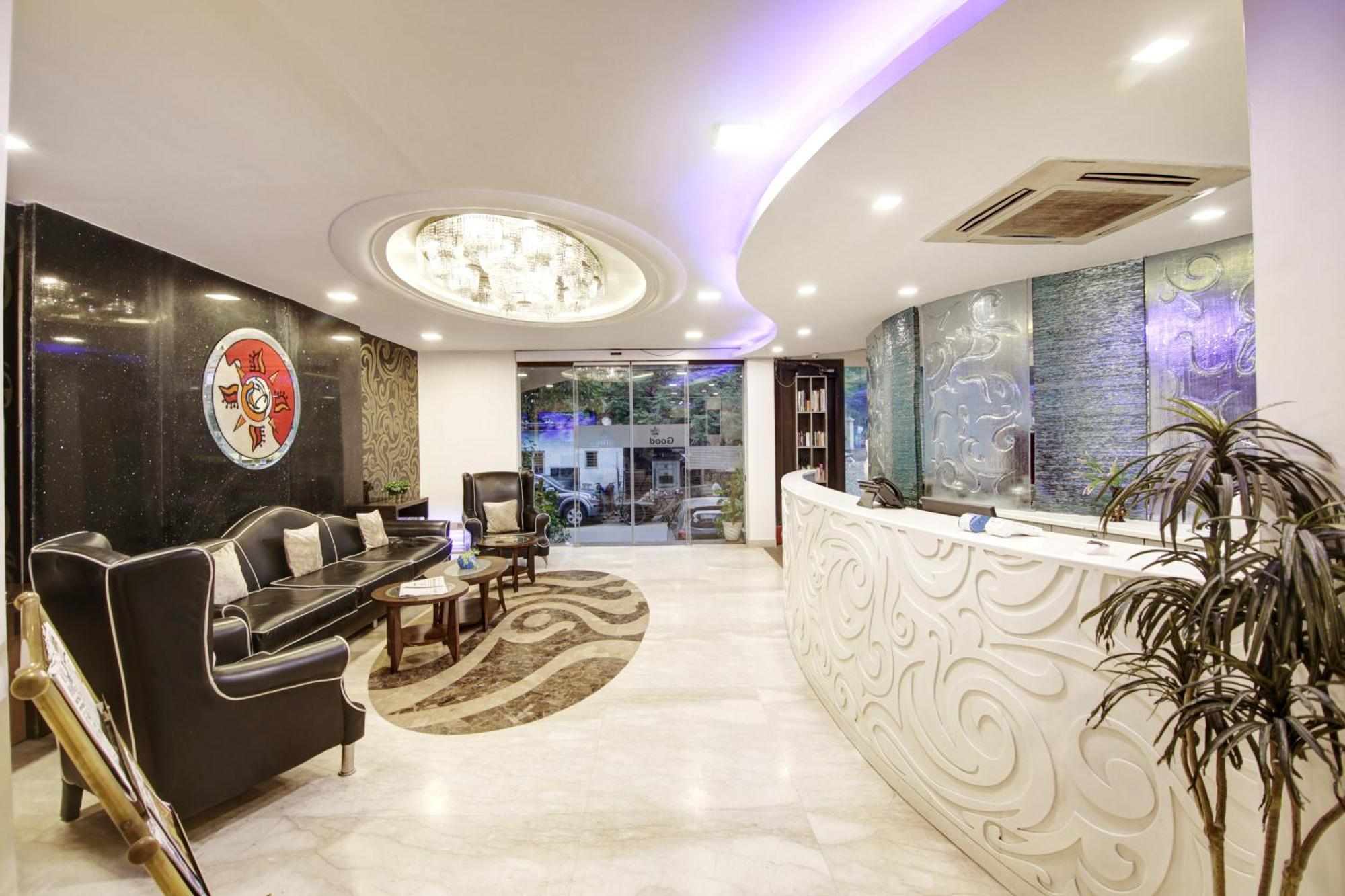 Hotel Good Times Near Ganga Ram Hospital And Karol Bagh Metro Delhi Kültér fotó