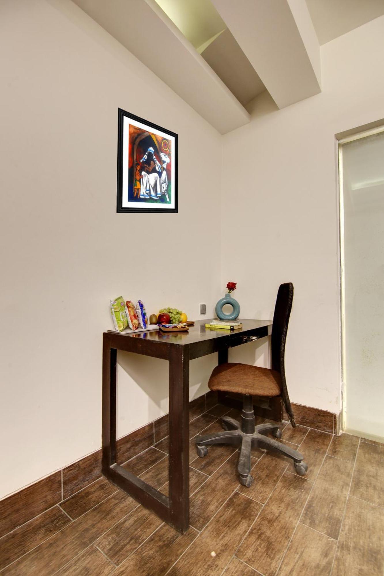 Hotel Good Times Near Ganga Ram Hospital And Karol Bagh Metro Delhi Kültér fotó